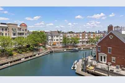 205 Shearwater Ct West #32, Jersey City, NJ 07305 - Photo 19