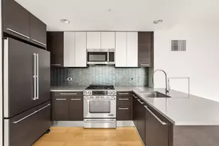 2 2nd St, Jersey City, NJ 07302 - Photo 9