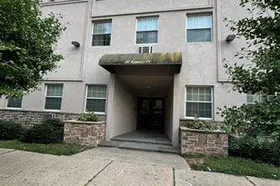 61 Kansas St, Hackensack, NJ 07601 - Photo 9