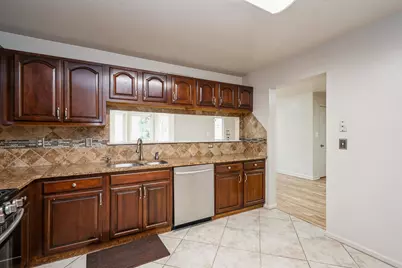 16 Cypress St, Jersey City, NJ 07305 - Photo 9