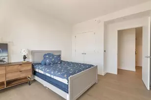 75 Park Ln S, Jersey City, NJ 07310 - Photo 15