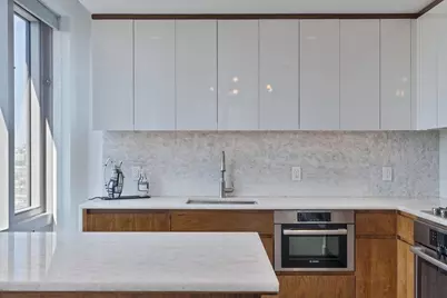 75 Park Lane South #1012, Jersey City, NJ 07310 - Photo 5