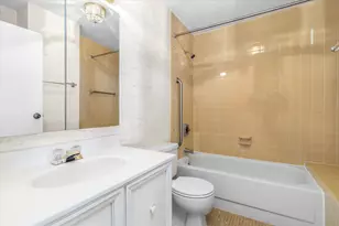 1705 Harmon Cove Tower, Secaucus, NJ 07094 - Photo 23