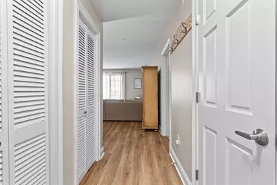 100 Shearwater Ct East #31, Jersey City, NJ 07305 - Photo 11