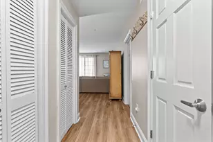 100 Shearwater Ct E, Jersey City, NJ 07305 - Photo 11