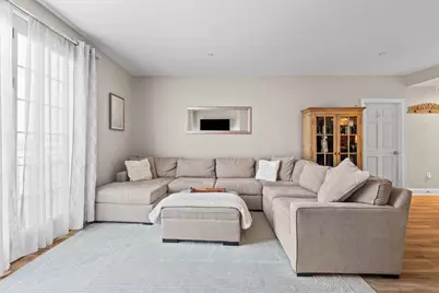 100 Shearwater Ct East #31, Jersey City, NJ 07305 - Photo 1