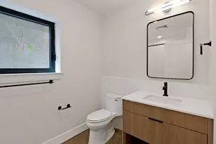 139 Christopher Columbus Dr, Jersey City, NJ 07302 - Photo 11