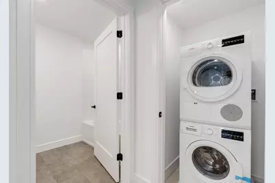 139 Christopher Columbus Dr #209, Jersey City, NJ 07302 - Photo 21