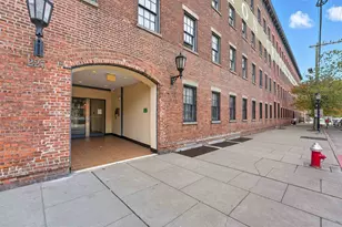 227 Christopher Columbus Dr, Jersey City, NJ 07302 - Photo 19