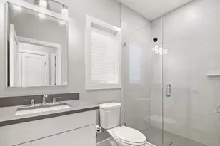 319 8th St, Fairview, NJ 07022 - Photo 17