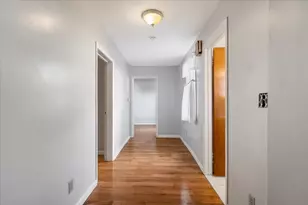 85 Hobart Ave, Bayonne, NJ 07002 - Photo 29