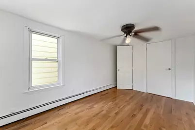 85 Hobart Ave, Bayonne, NJ 07002 - Photo 9