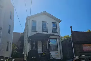 25 Morton Pl, Jersey City, NJ 07305 - Photo 1