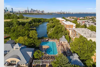 102 Shearwater Ct East #31, Jersey City, NJ 07305 - Photo 17