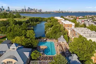 102 Shearwater Ct E, Jersey City, NJ 07305 - Photo 17