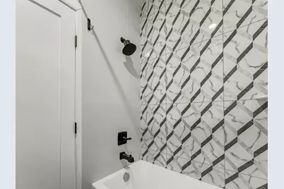 285 Lembeck Ave #R, Jersey City, NJ 07305 - Photo 23