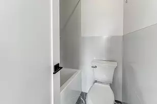 285 Lembeck Ave, Jersey City, NJ 07305 - Photo 45