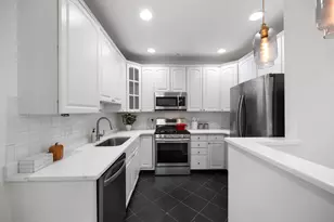 372 Kingston Ct, West New York, NJ 07093 - Photo 7