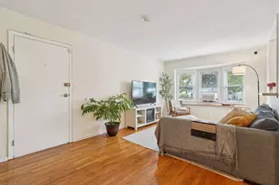 36 Briarwood Dr, Jersey City, NJ 07305 - Photo 9