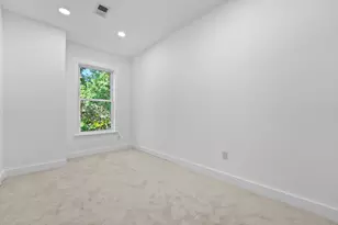 330 Forrest St, Jersey City, NJ 07304 - Photo 21