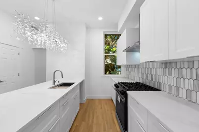 330 Forrest St, Jersey City, NJ 07304 - Photo 7