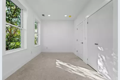 330 Forrest St, Jersey City, NJ 07304 - Photo 19