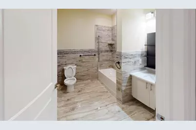 680 Grand St #410, Jersey City, NJ 07304 - Photo 3