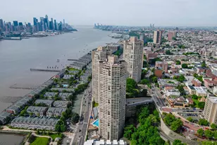 7004 Blvd E, Guttenberg, NJ 07093 - Photo 37