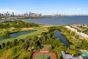 205 Shearwater Ct W, Jersey City, NJ 07305 - Photo 21