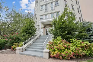 205 Shearwater Ct W, Jersey City, NJ 07305 - Photo 15