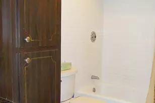 466 B Liberty St, Little Ferry, NJ 07643 - Photo 5