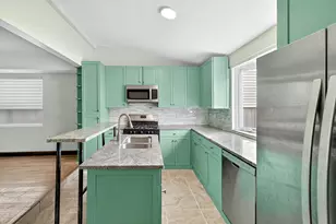 136 Clarke Ave, Jersey City, NJ 07304 - Photo 11