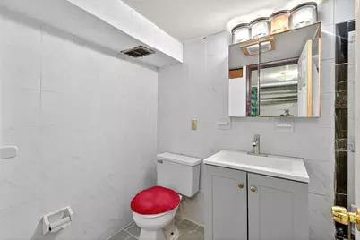 136 Clarke Ave, Jersey City, NJ 07304 - Photo 13