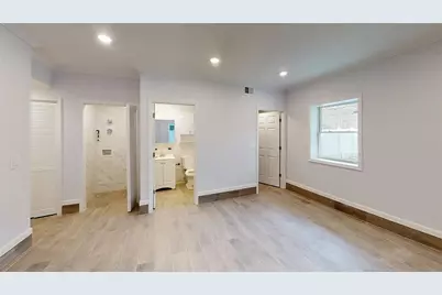 366 Armstrong Ave #1, Jersey City, NJ 07305 - Photo 3