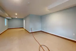 366 Armstrong Ave, Jersey City, NJ 07305 - Photo 17