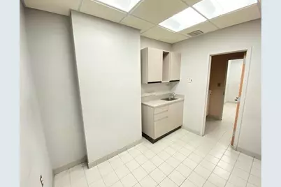 7400 Bergenline Ave #2ND FLOOR, North Bergen, NJ 07047 - Photo 9