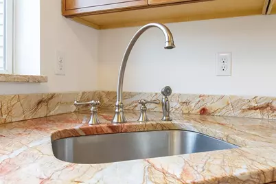 385 1st St, Jersey City, NJ 07302 - Photo 9