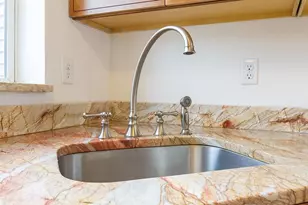 385 1st St, Jersey City, NJ 07302 - Photo 9