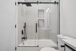 68 Thorne St, Jersey City, NJ 07307 - Photo 9