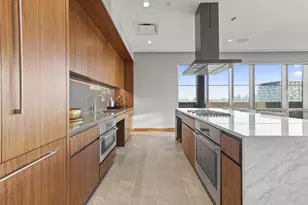 75 Park Ln S, Jersey City, NJ 07310 - Photo 33