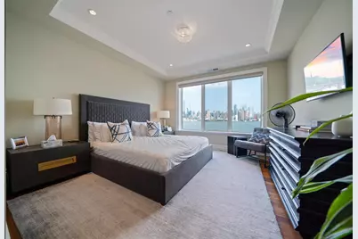 250 Henley Pl #301, Weehawken, NJ 07086 - Photo 5