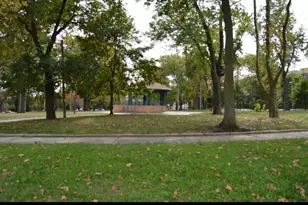 20 Crescent Ave, Jersey City, NJ 07304 - Photo 17