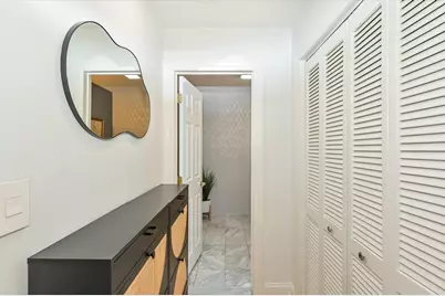 207 Shearwater Ct West #14, Jersey City, NJ 07305 - Photo 17