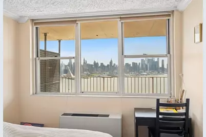 6040 Blvd East #25G, West New York, NJ 07093 - Photo 27