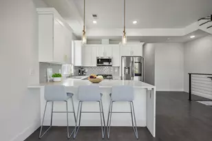 98 Van Horne St, Jersey City, NJ 07304 - Photo 3