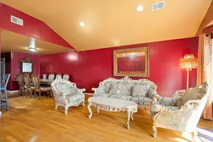 83 Oakland Ave, Jersey City, NJ 07306 - Photo 11