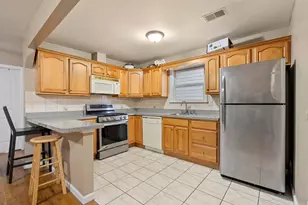 83 Oakland Ave, Jersey City, NJ 07306 - Photo 17
