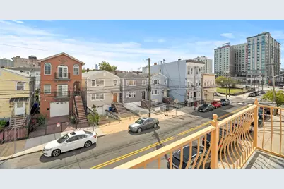 83 Oakland Ave, Jersey City, NJ 07306 - Photo 3