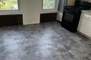 28 Lincoln St, Jersey City, NJ 07307 - Photo 3