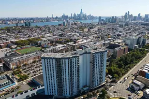 100 Manhattan Ave, Union City, NJ 07087 - Photo 39